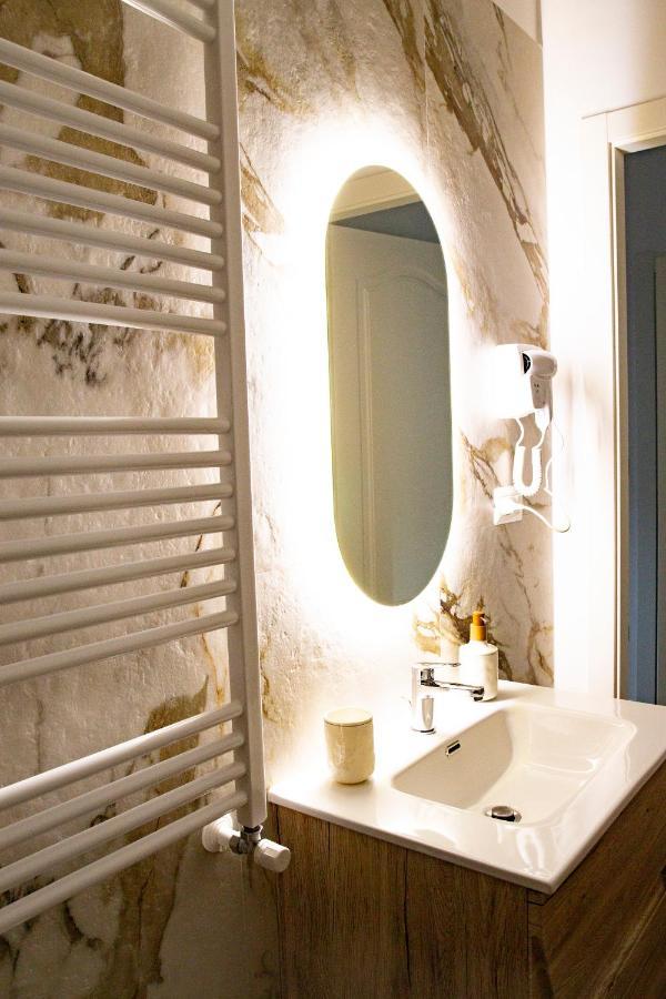 Ferienwohnung Palazzo Donnamaria Manfredonia Exterior foto