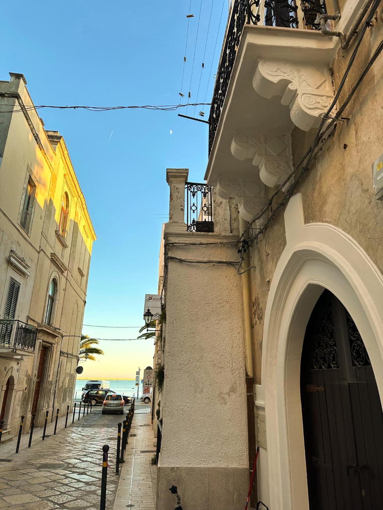 Ferienwohnung Palazzo Donnamaria Manfredonia Exterior foto